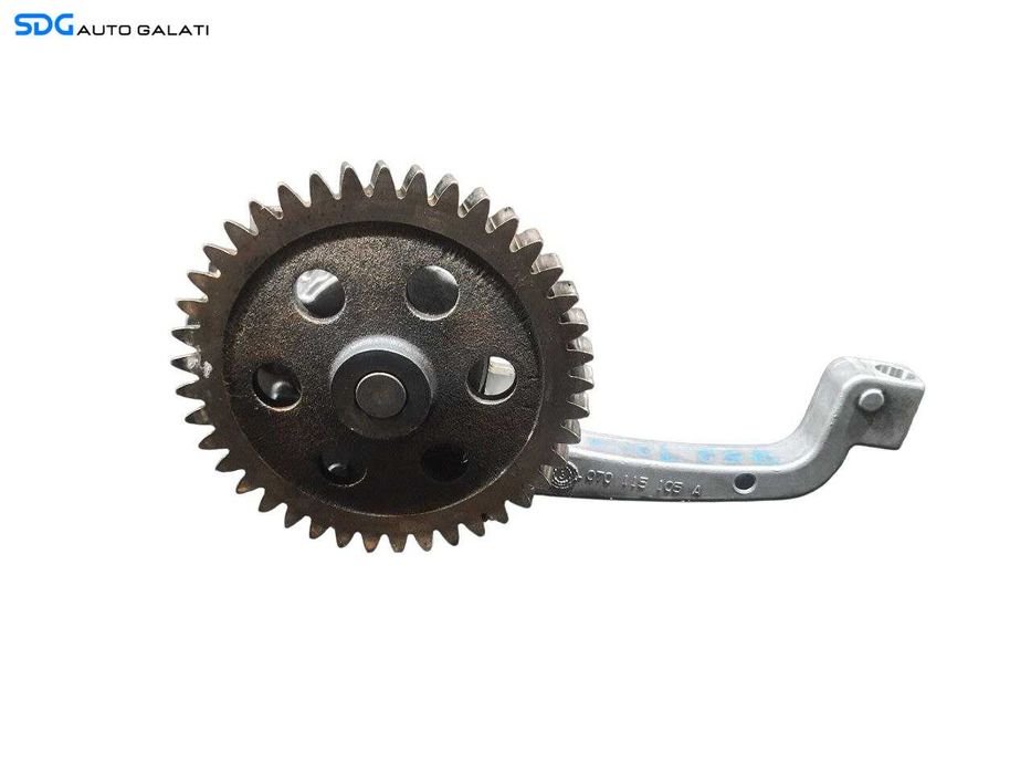 Pompa de ulei Volkswagen Multivan T5 2.5 TDI 2003 - 2009 Cod 070115105A 070116153 [N2551]
