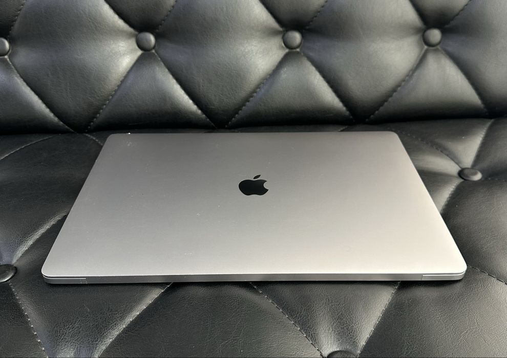 Apple MacBook Pro 2019  i7 16GB/512GB в хорошем состоянии
