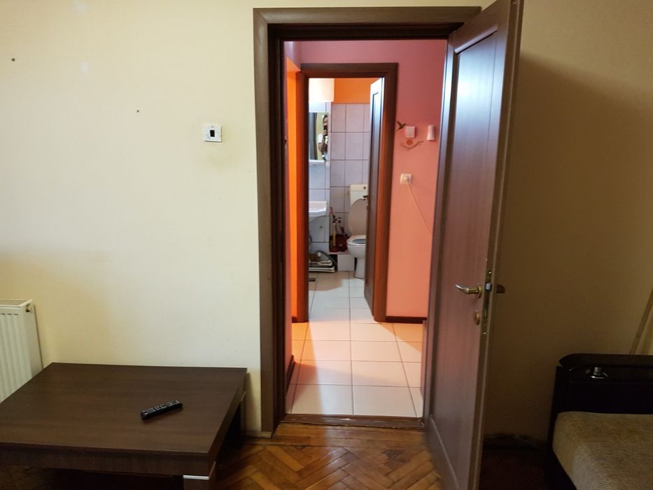 Garsoniera de vanzare