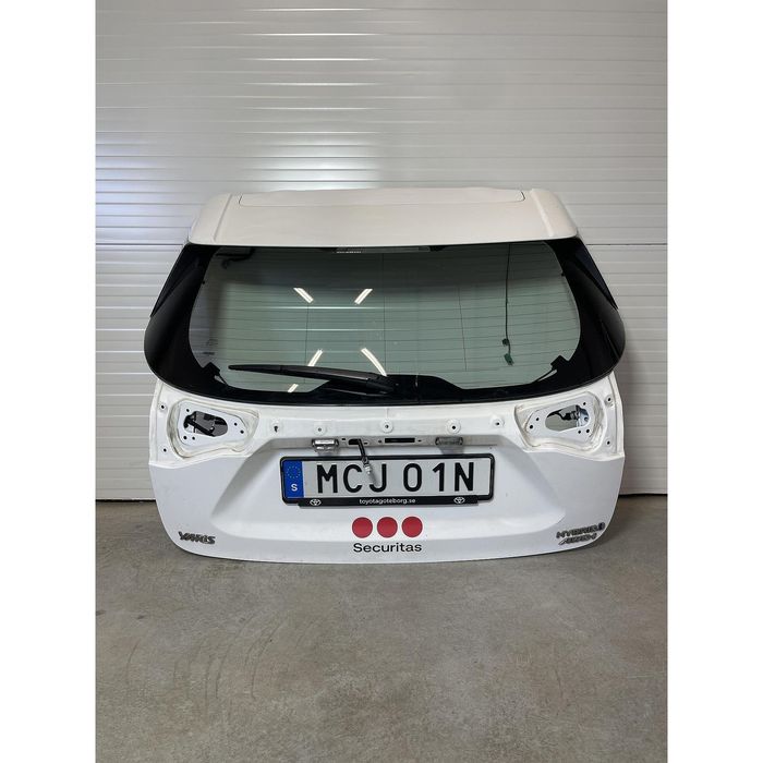 Заден капак за toyota yaris cross - 670050d802