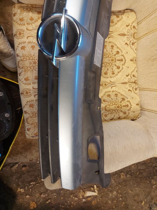 Оригинална Решетка за Опел Астра H  2004- 2008г