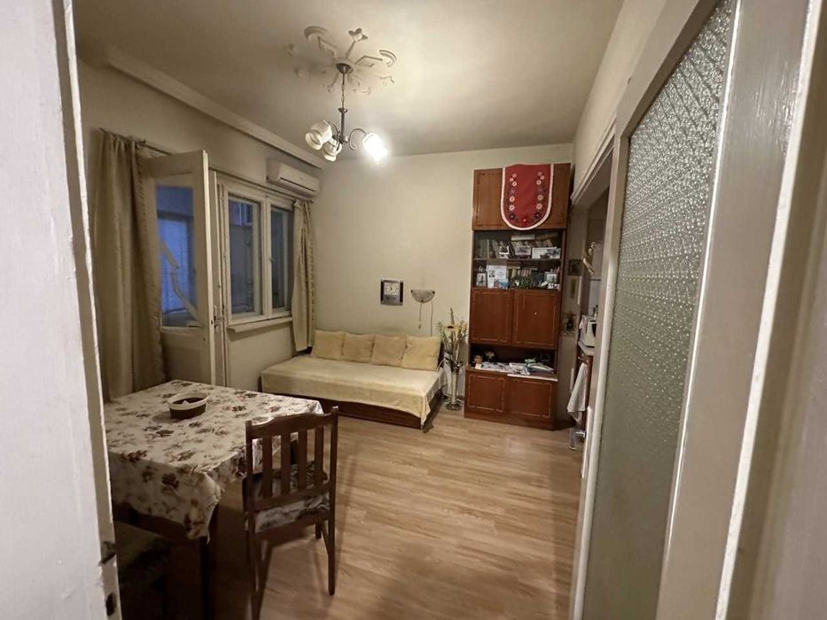 Продава се Двустаен апартамент в Пловдив, Център - 75 кв.м за 905 €/кв.м - Снимка #4