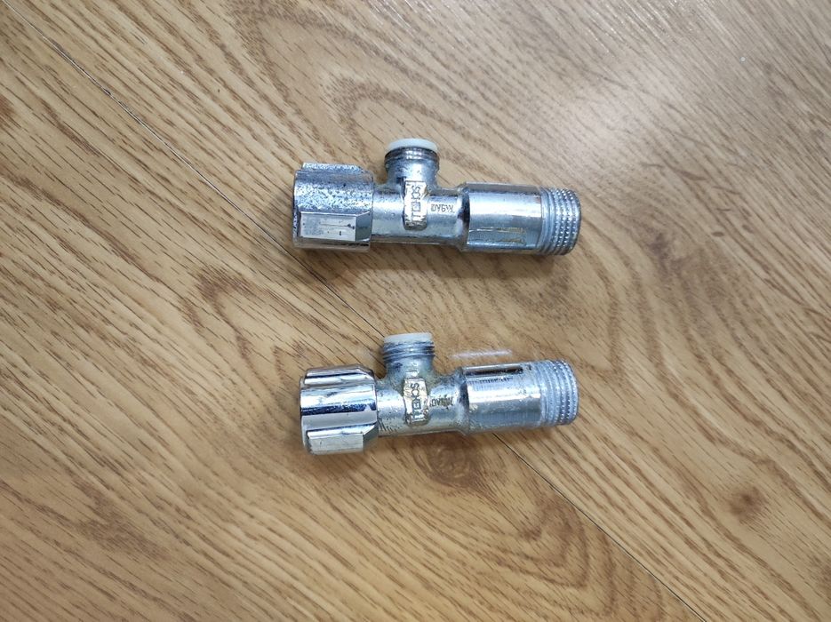 Продам смесители для раковины!