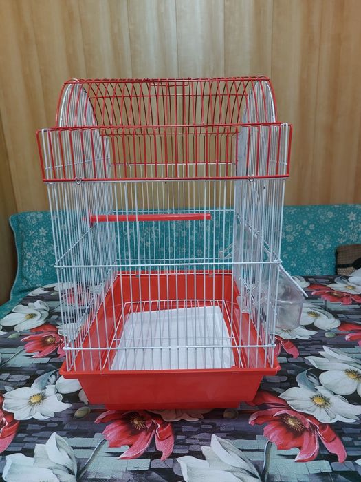 Продаётся китайская заводская клетка для Птиц в отличном состоянии