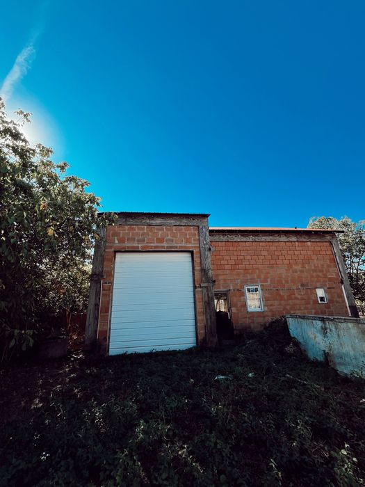 Casa de vanzare Cuvin