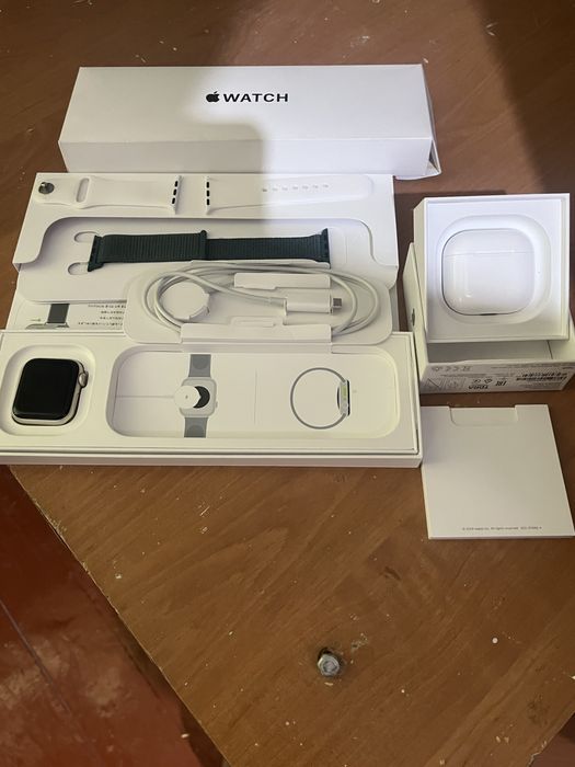 Apple watch series SE 2gn, Air Pods 4