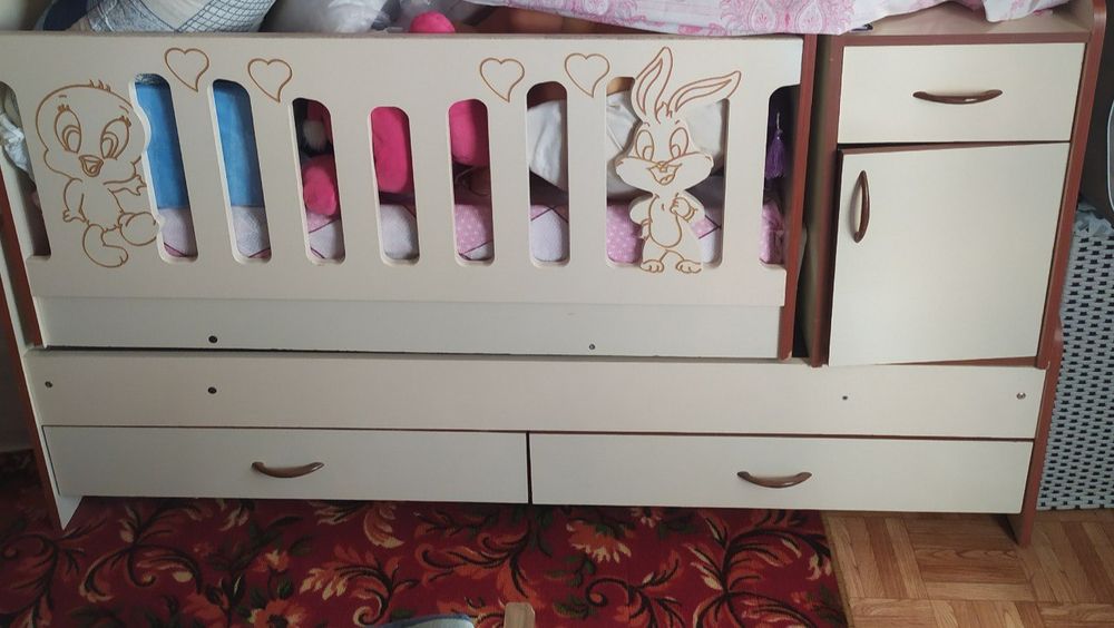 Продаю кроватку срочно