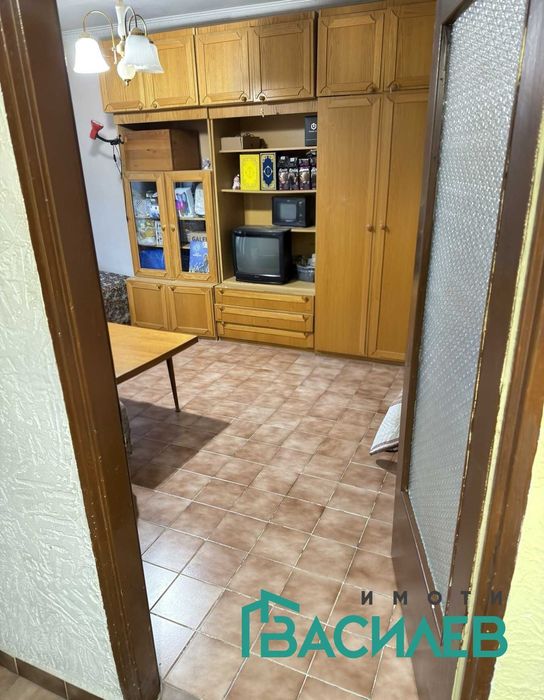 Продава се Едностаен апартамент в София, Център - 42 кв.м за 1482 €/кв.м - Снимка #1