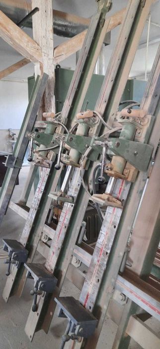 Presa hidraulica ferestre si usi lemn