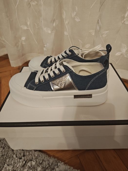 Дамски гуменки от плат