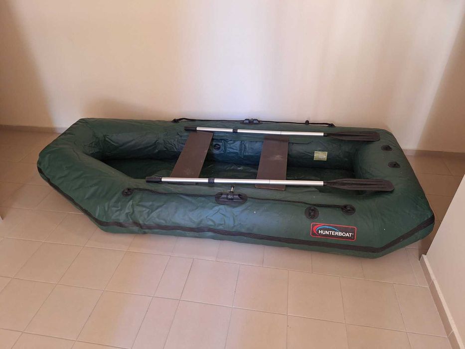 Руска надуваема лодка с твърдо дъно