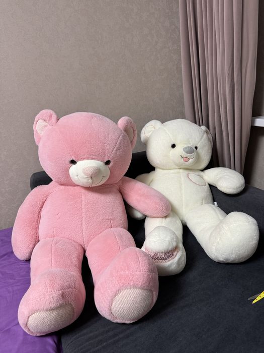 Большой плюшевый мишка