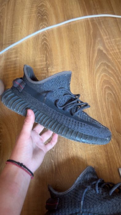 yezzy 350.