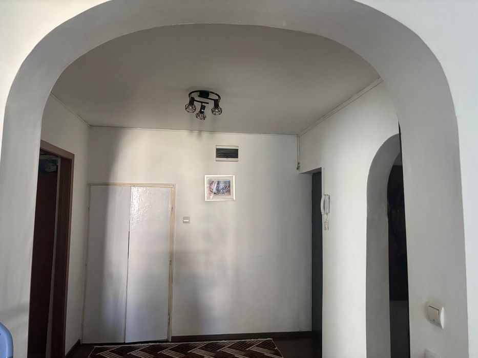 Apartament 4 camere vanzare