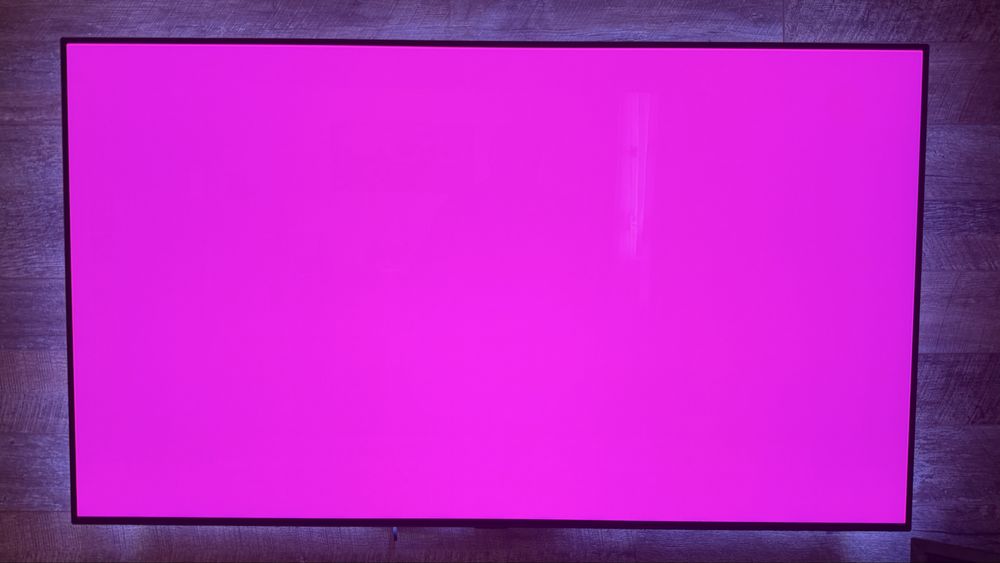 Телевизор LG OLED C8 55” като нов