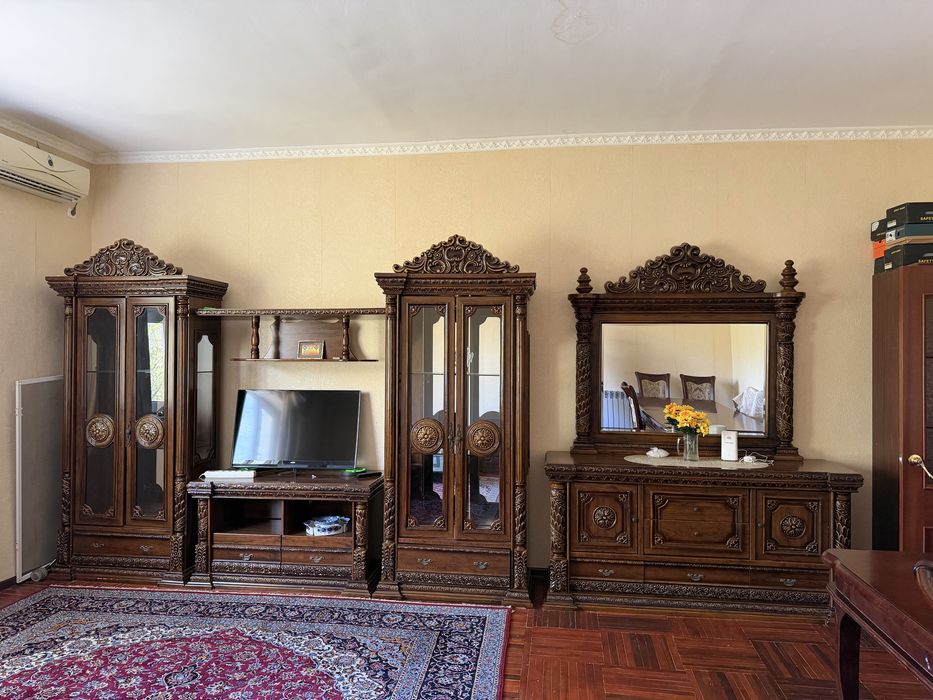 Продается сервант