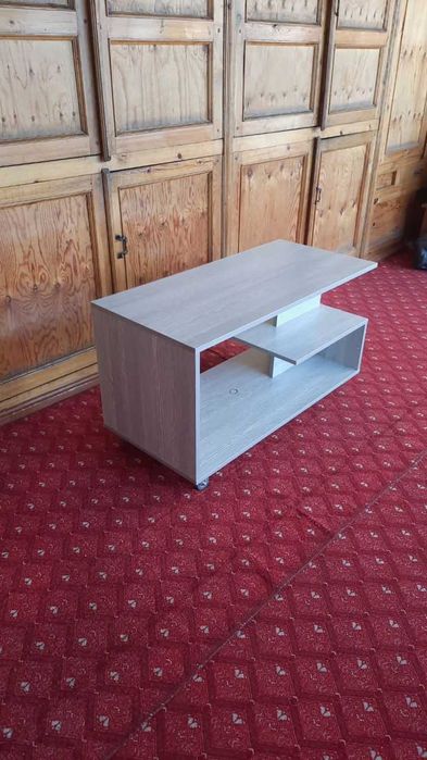 Jurnalniy stol yengi yasalgan