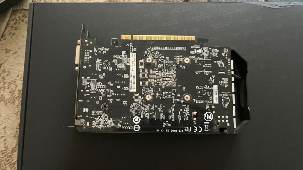 Видеокарта 1050 gigabyte 2gb крутая