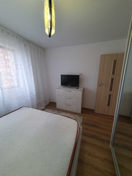 Vanzare apartament 3 camere