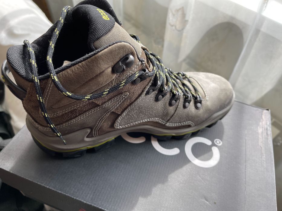 новые ботинки ECCO Terra размер 42