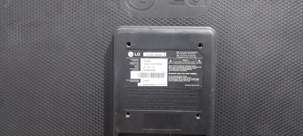 Продаётся монитор LG Flatron 19EN33S-B в хорошем рабочем состоянии.
По