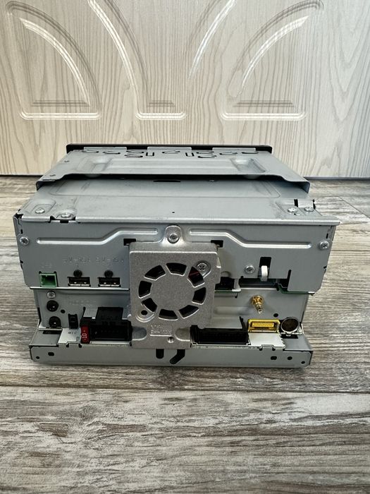 Pioneer avh-z9200dab като нов