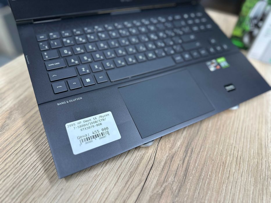 Игровой ноутбук HP Omen 16 /Ryzen 7-5800H/16GB/1TB/RTX3070-8GB 140W