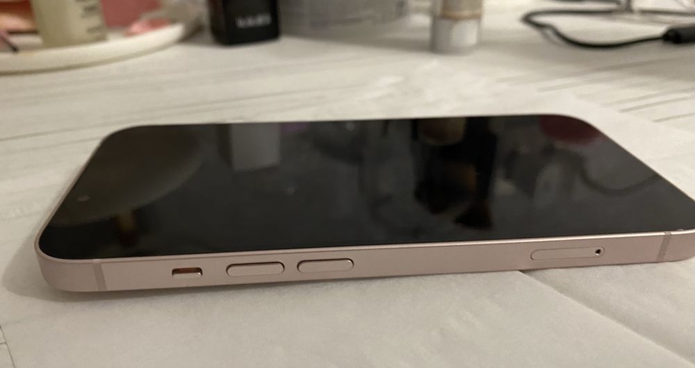 Продам 13 айфон 128 гб