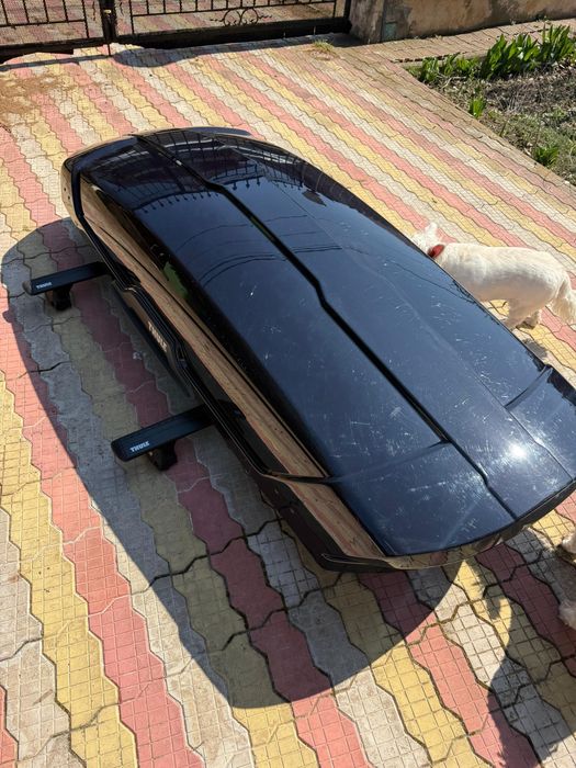 Cutie masina THULE cu accesorii,bare prindere,stare perfecta,3000 ron