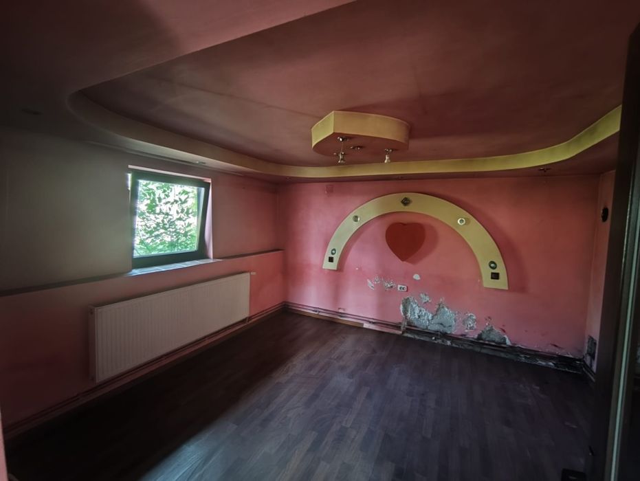 Casa de vanzare Bca  Valea Crisului-comuna Bratca plus teren 5000  mp