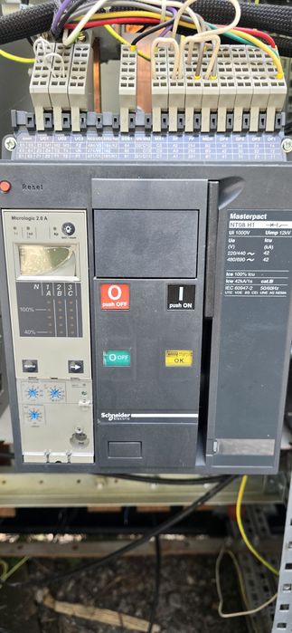 Щит АВР с наполнением