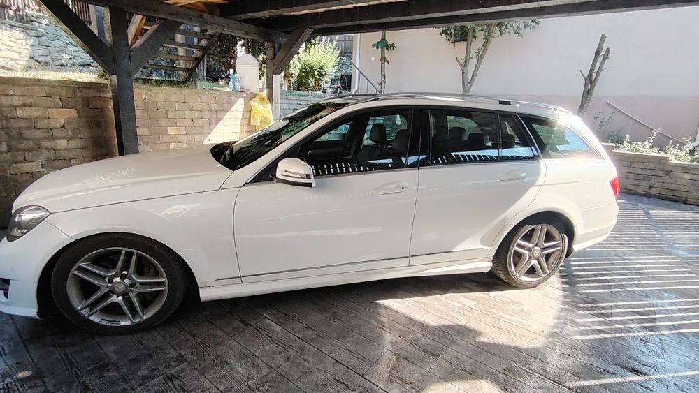 Vand Mercedes 250 (220biturbo)