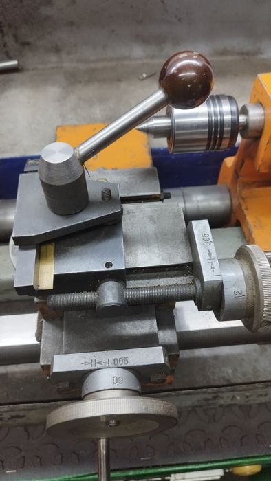 Токарный станок.