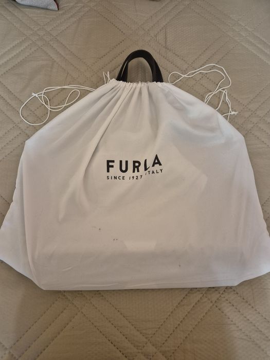Дамска чанта Furla черно, сиво и бяло