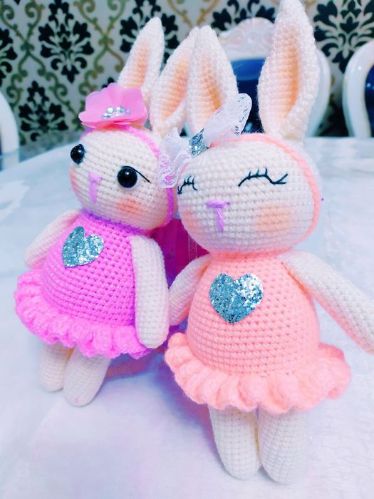 To'qilgan  ayiqchalar  sotiladi