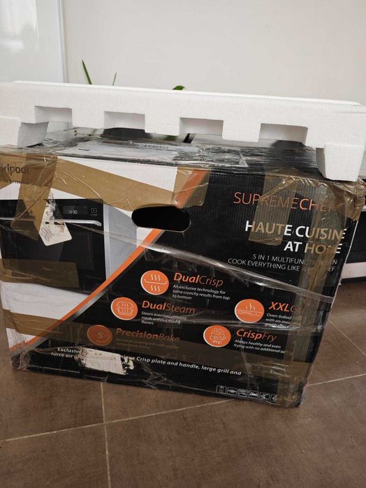 Cuptor cu microunde Whirlpool Supreme Chef MWSC 9133 SB