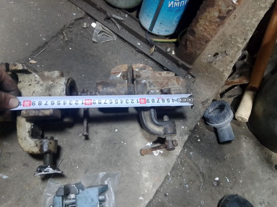 Тиски тики маленькие диски.