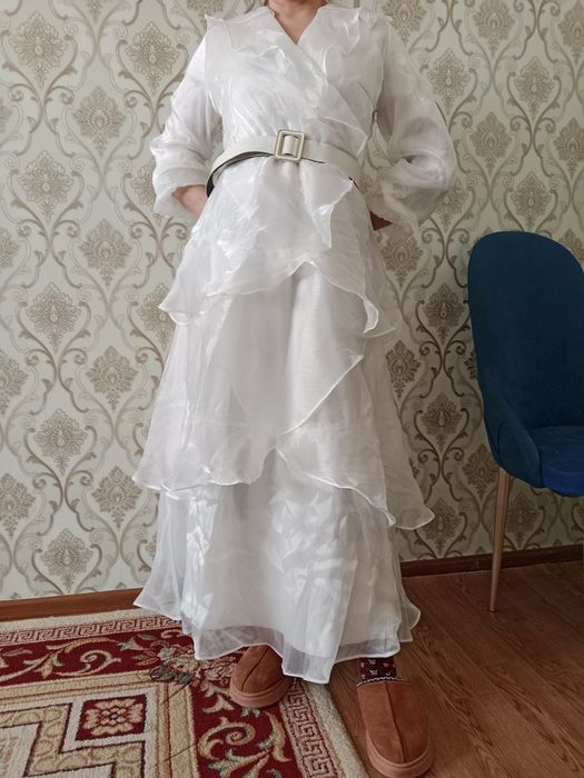 Продается вечерный платья