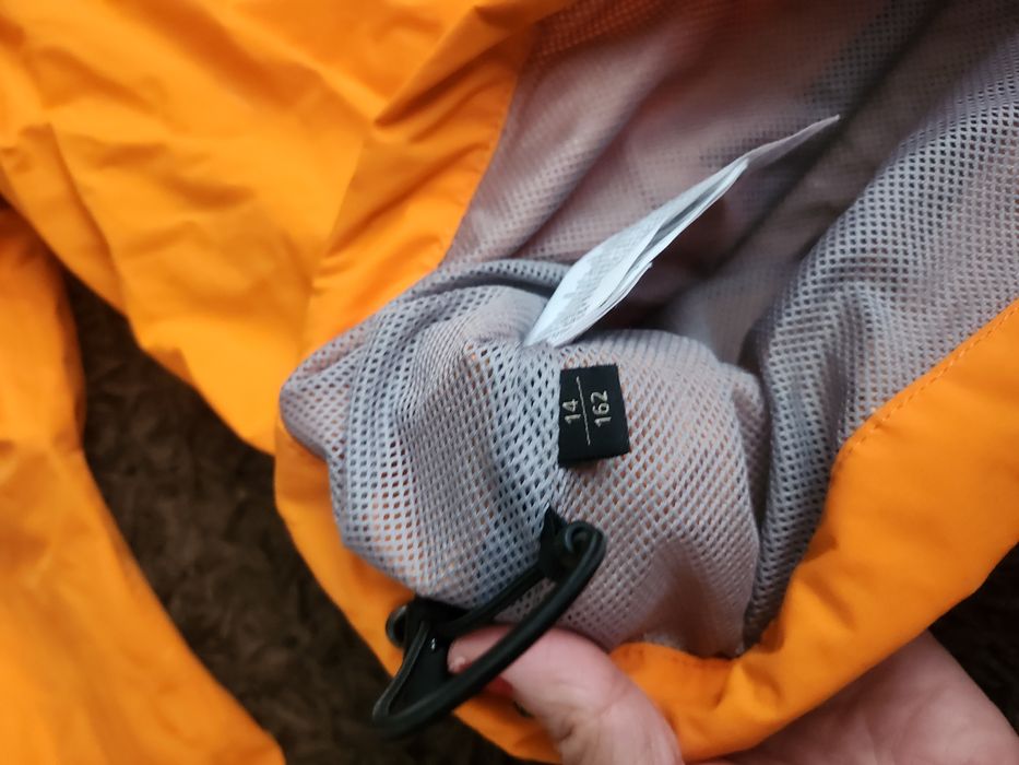 Якета Napapijri и Zara