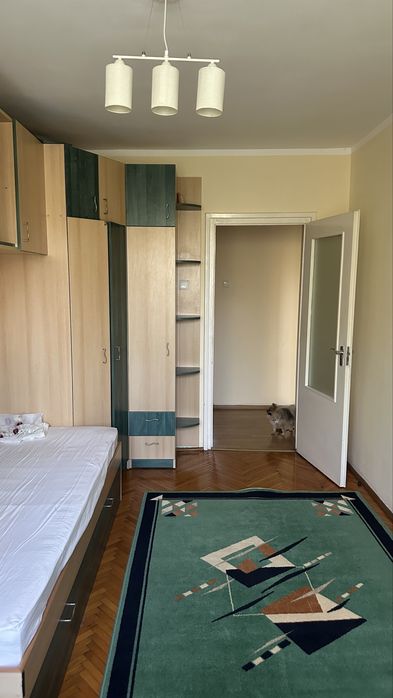 Apartament 3 camere zona FSEGA