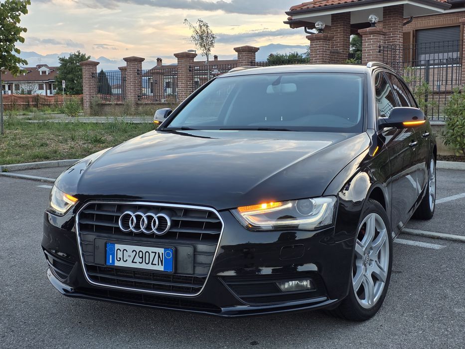 Audi A4 Avant 2.0tdi 143cp automatik 8+1 Navi/Led/Xenon/Pilot/Senzori/Start&Stop