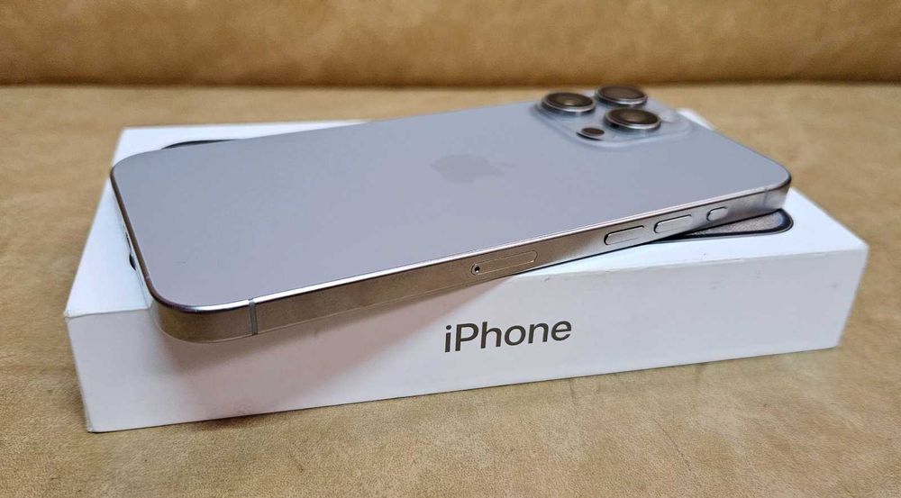 Apple iPhone 15 Pro Max 256GB Natural Titanium