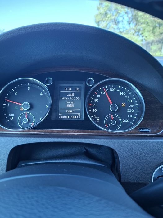 Automobile wv passat