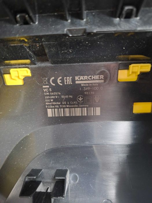 Se vinde un aspirator Kärcher VC 5 500 w 1.349 - pentru piese