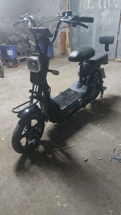 Продам электроскутер 450ватт