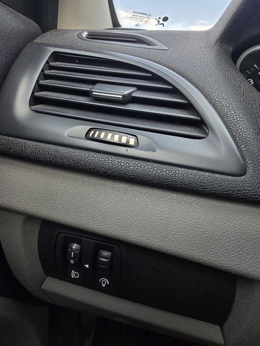 RENAULT Megane 2012 — imagine 3