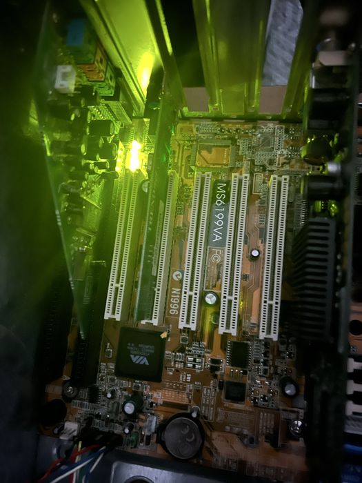PC intel Pentium 3 slot 1 cpu 800 mhz