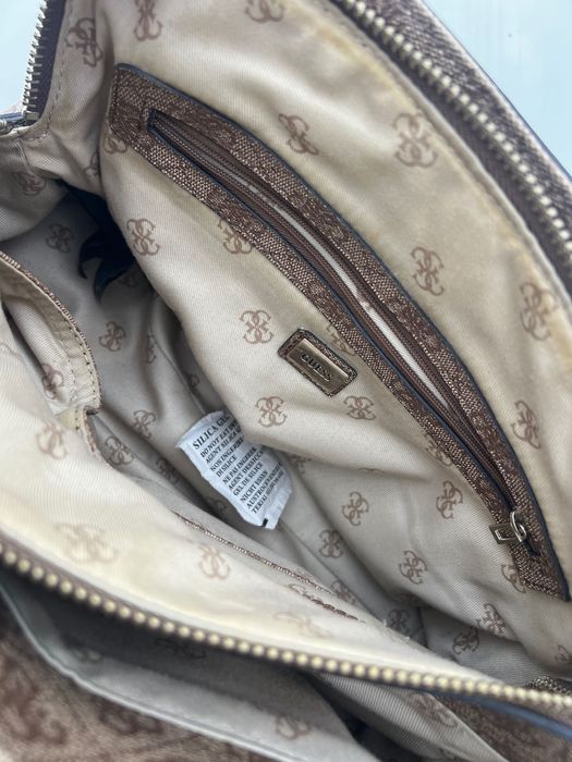 Дамска чанта Guess