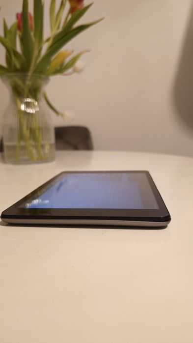 Pachet Tabletă 8 inch E-Boda Revo R80BT + Husă cu tastatură inclusă