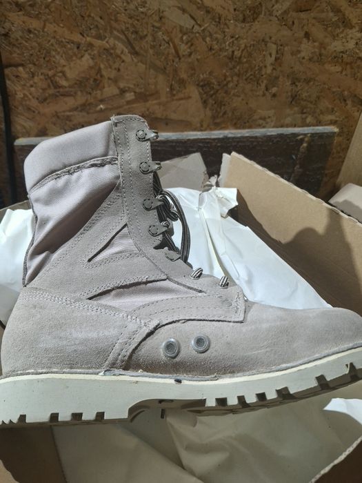 Haine și încălțăminte